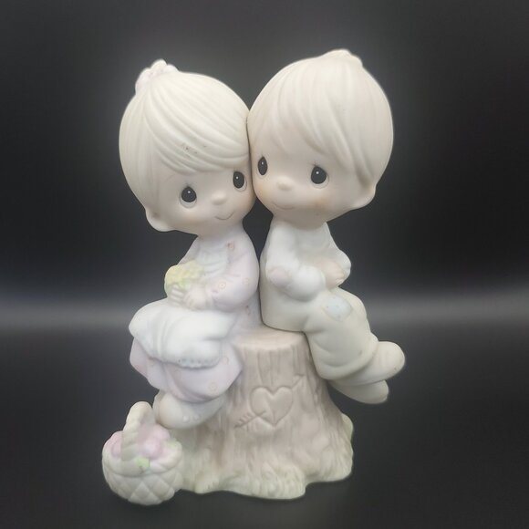 Precious Moments Johnathan & David LOVE ONE ANOTHER Collectible Figurine 1978 - Picture 1 of 6